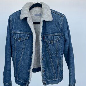 Levis Sherpa Trucker Jacket